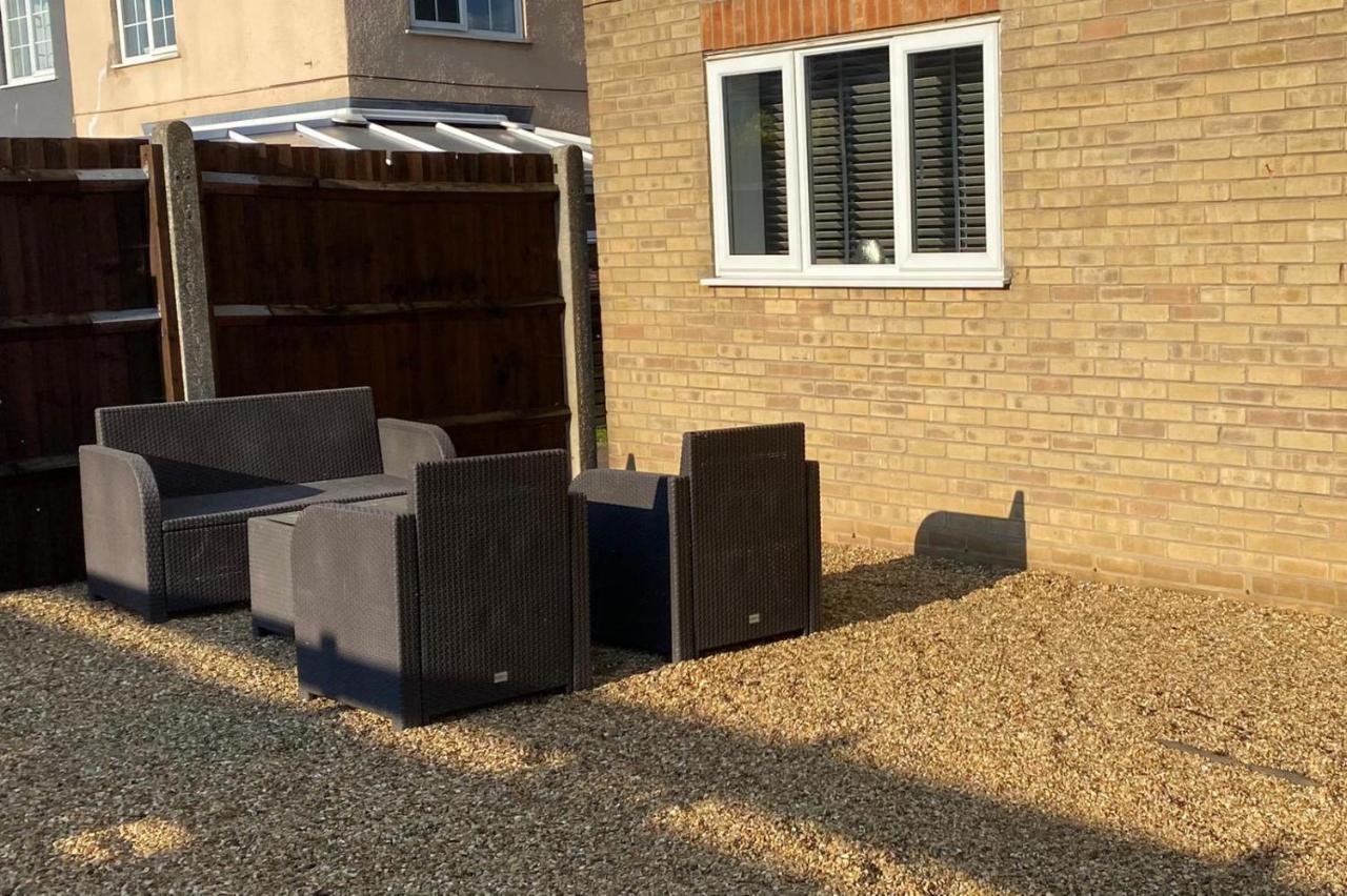 Riverside Park Ground Floor Apartment - St Neots Dış mekan fotoğraf