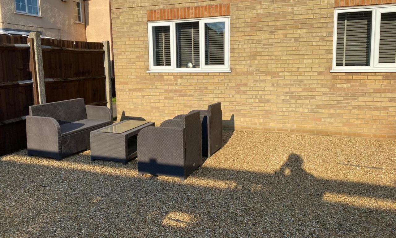 Riverside Park Ground Floor Apartment - St Neots Dış mekan fotoğraf